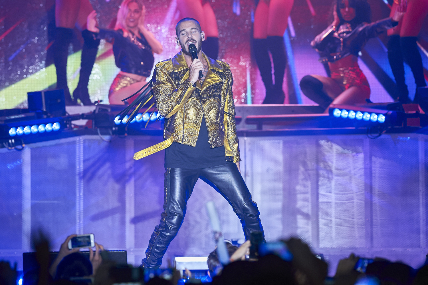 Pièce De Théâtre Les Grandes Ambitions Avis Matt Pokora jouera pour la première fois dans la pièce de théâtre