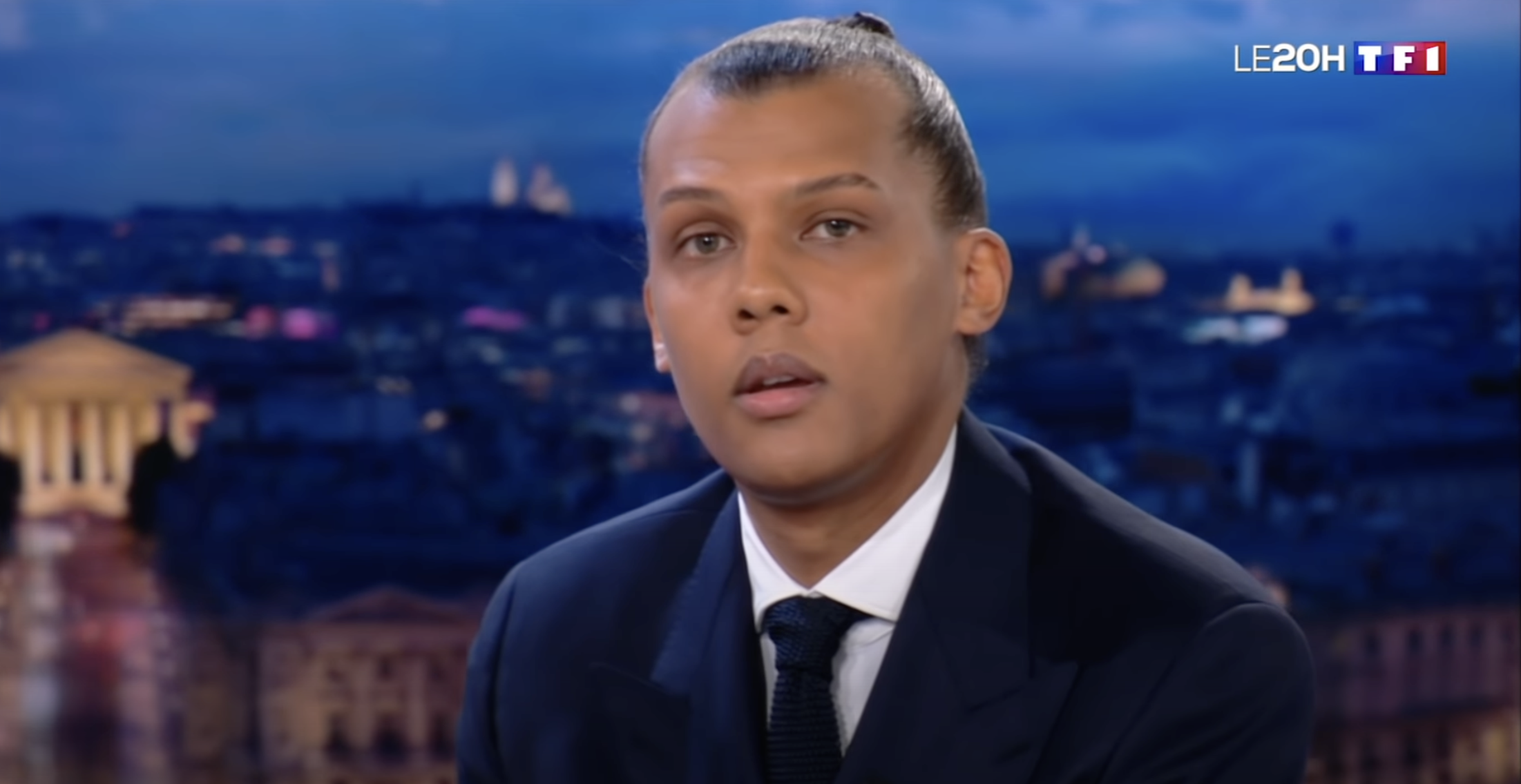 Stromae unveils “Hell” during an exceptional performance on the set of TF1