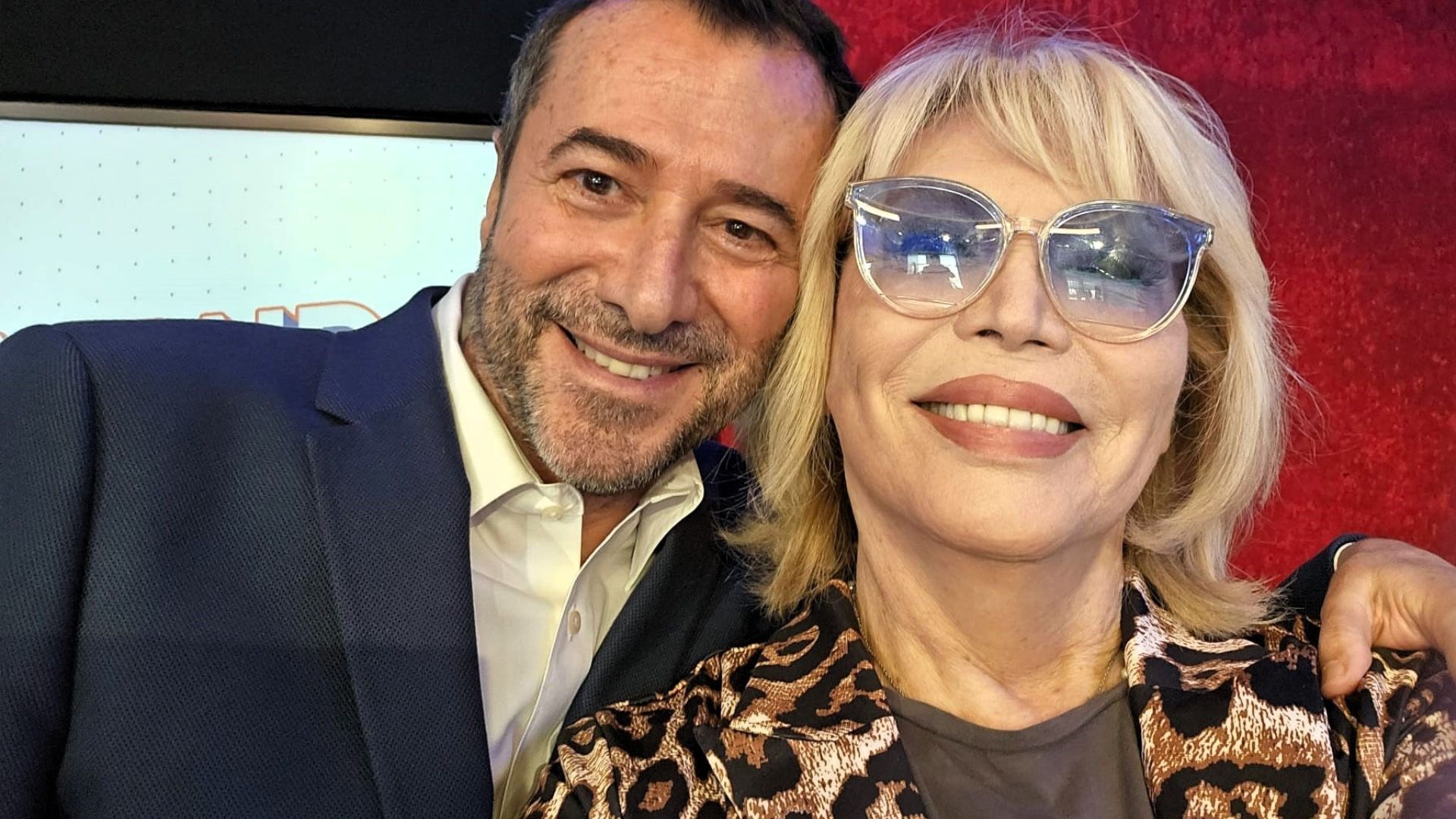 Amanda Lear En Interview Avec Bernard Montiel amanda-lear-en-interview-avec-bernard-montiel