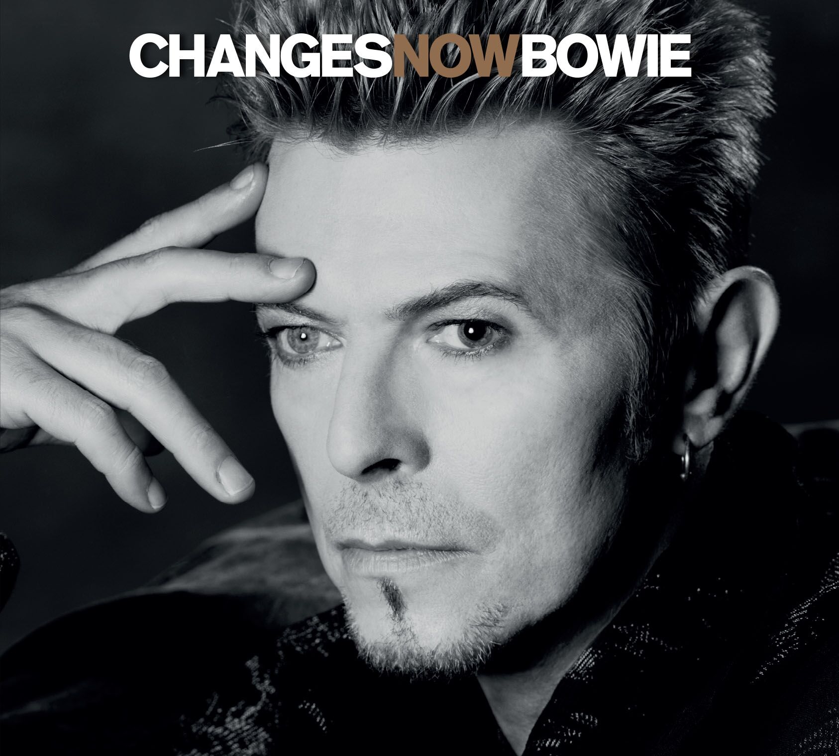 Là tout de suite, j'écoute - Page 8 David-Bowie-l-album-inedit-CHANGESNOWBOWIE-disponible-le-17-avril