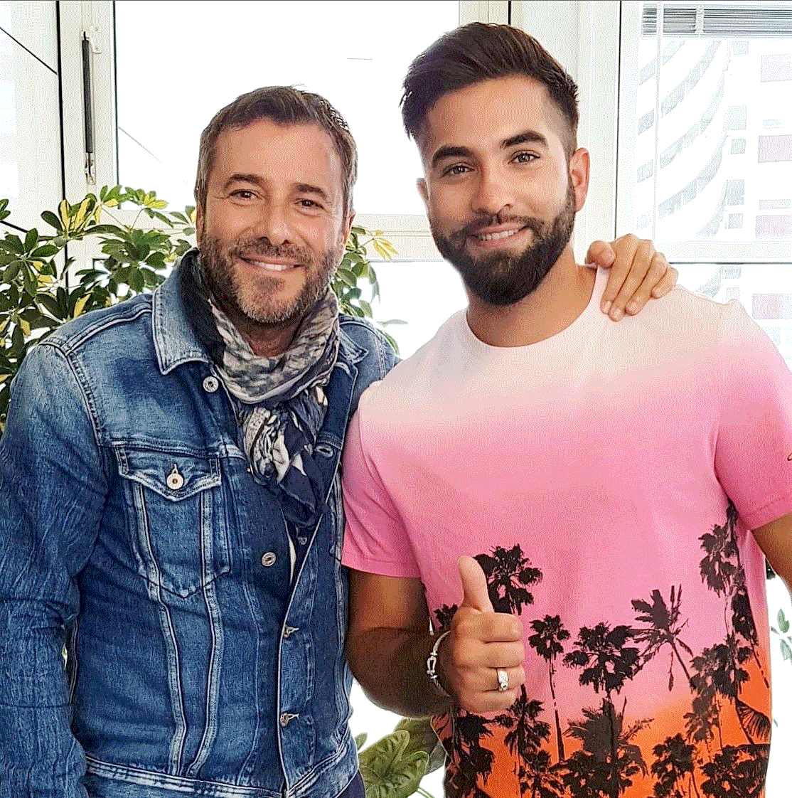 Découvrez l'interview de Kendji Girac au micro de Bernard Montiel